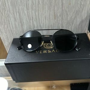 Versace shades - Black